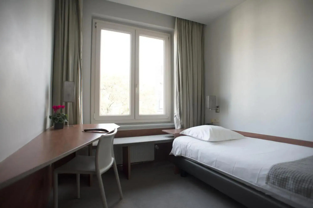 Hotel Du Congres — photo 7
