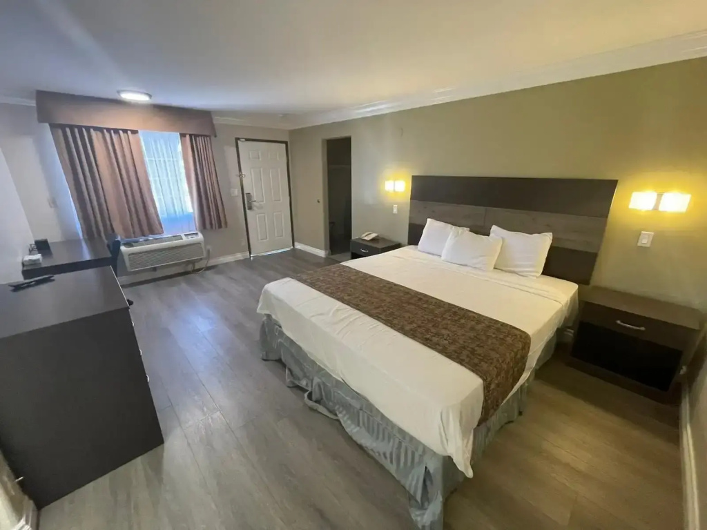 Colony Inn, photo 5