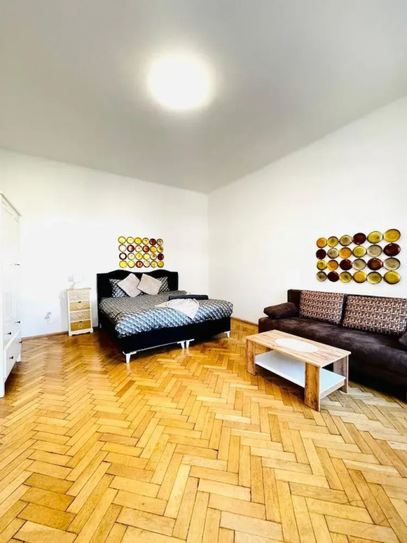 Comfortable 1BR Lounge Westbahnhof — photo 8