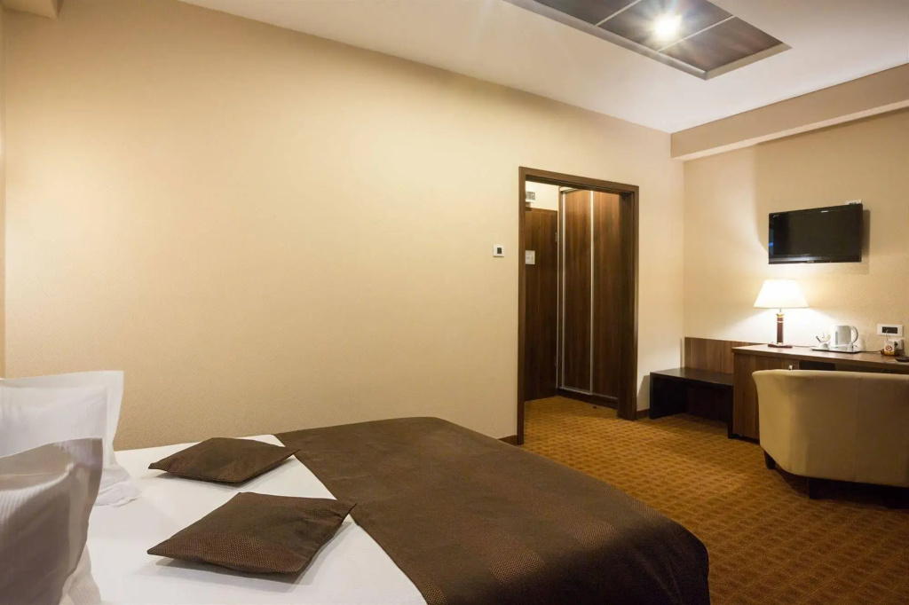 Inter Business Bucharest Hotel — photo 7