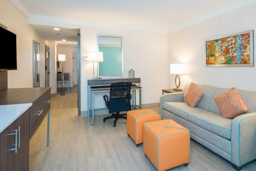Holiday Inn Express & Suites Nassau by IHG, photo 4