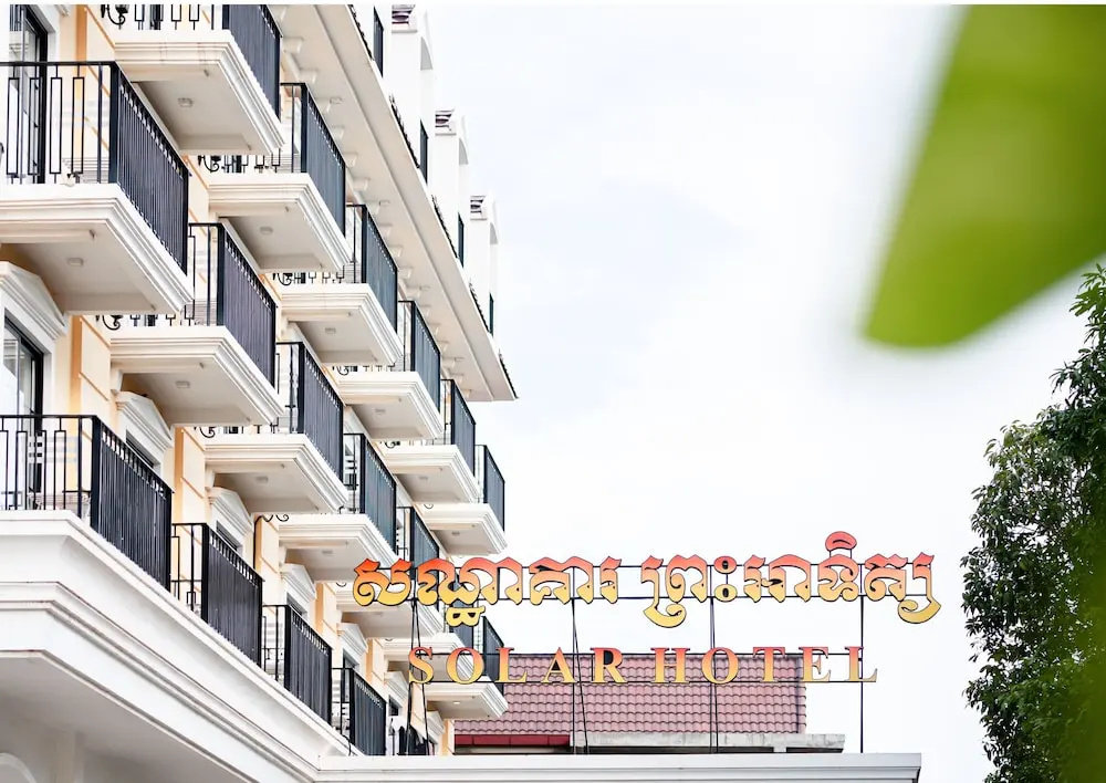 Solar hotel
