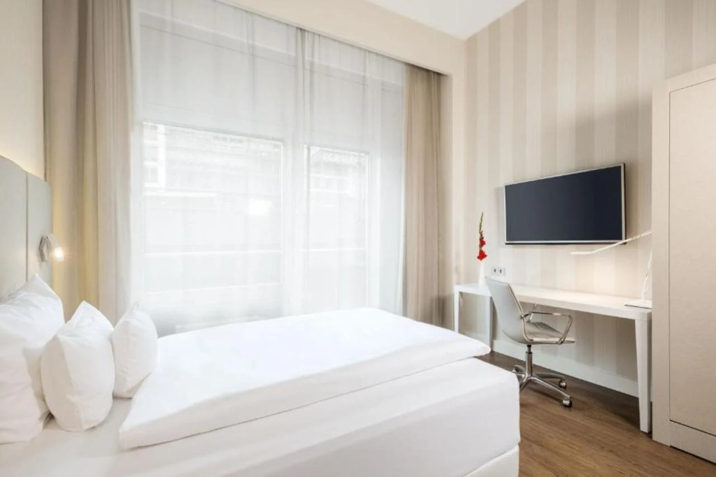 NH Collection Berlin Mitte Friedrichstrasse, photo 3