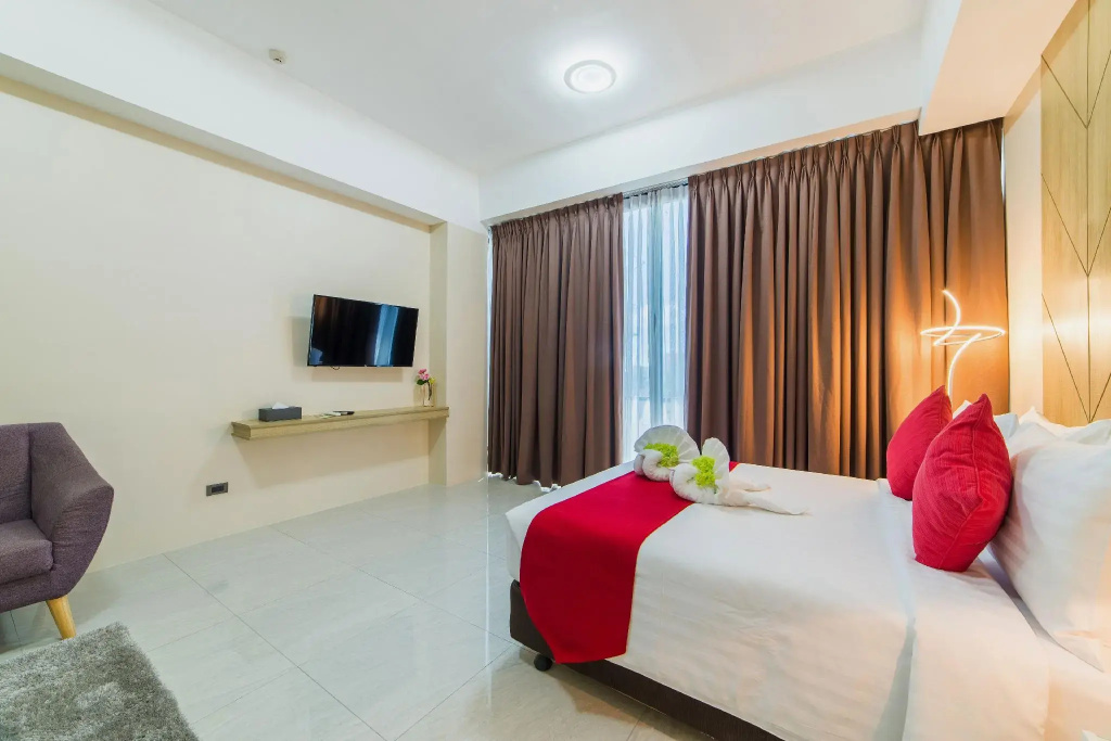 Eastland Hotel and Residences — photo 4