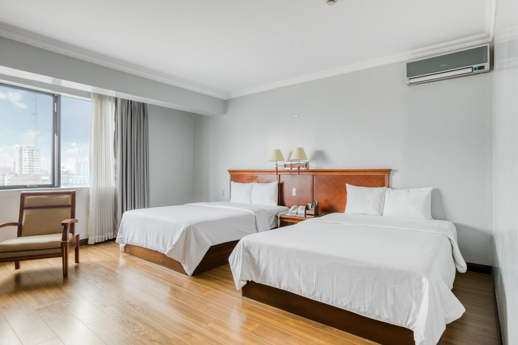 Kingdom Hotel — photo 7