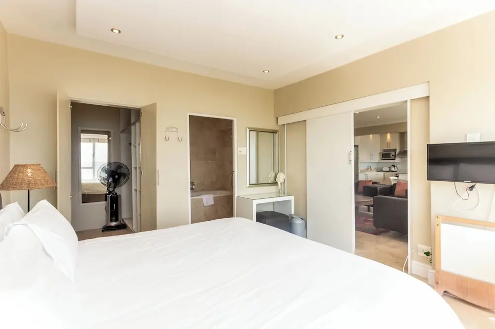 Third Floor sea Facing 2 Bedroom Apartment With Balcony — photo 6