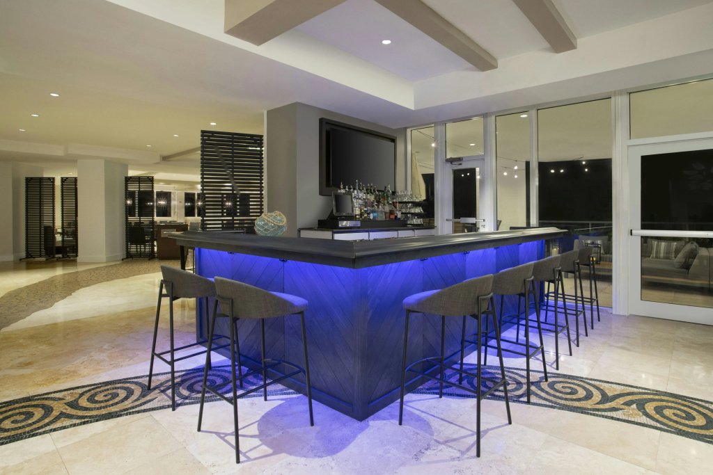 DoubleTree Resort & Spa by Hilton Ocean Point-N. Miami Beach — photo 8
