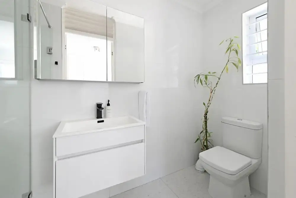 Spacious One Bed Table Mountain Views — photo 7