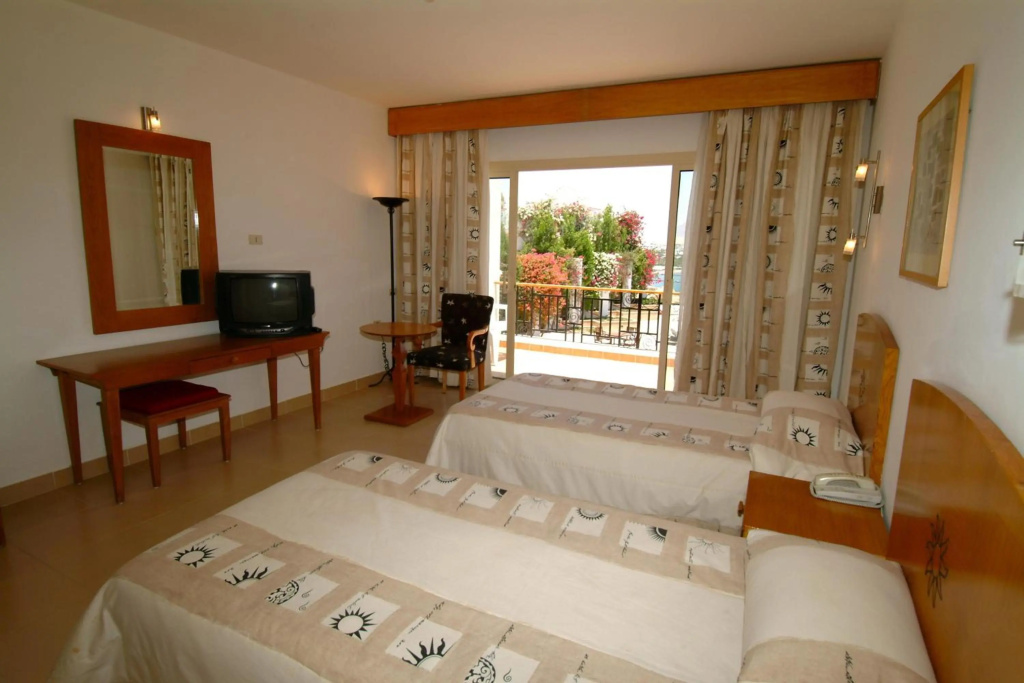 Eden Rock Hotel — photo 3