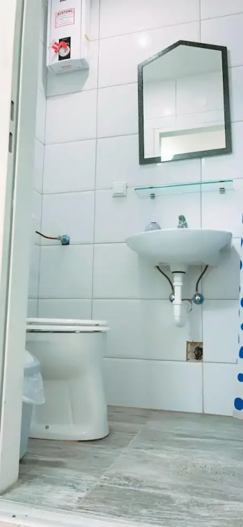 Bright 1BR Stay in Central Vienna — photo 6