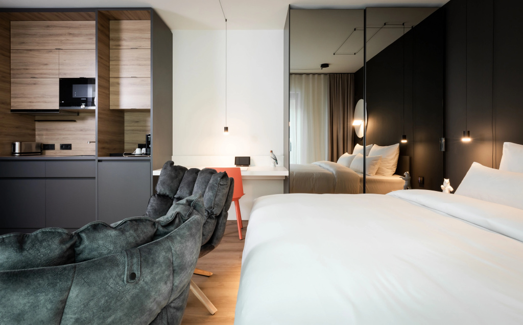 KPM Hotel & Residences Berlin, a Member of Design Hotels — photo 3