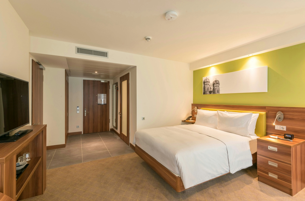 Hampton by Hilton Munich City West, photo 4