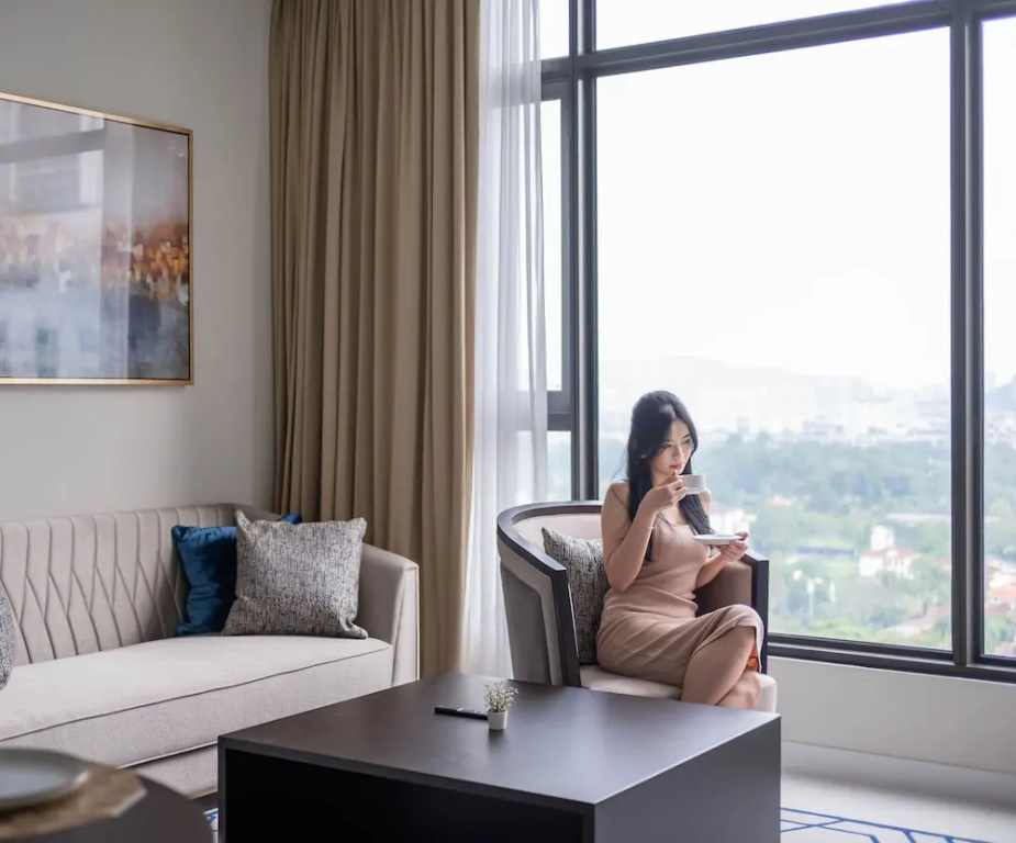Pavilion Embassy Suites KL by Perfect Host, photo 3