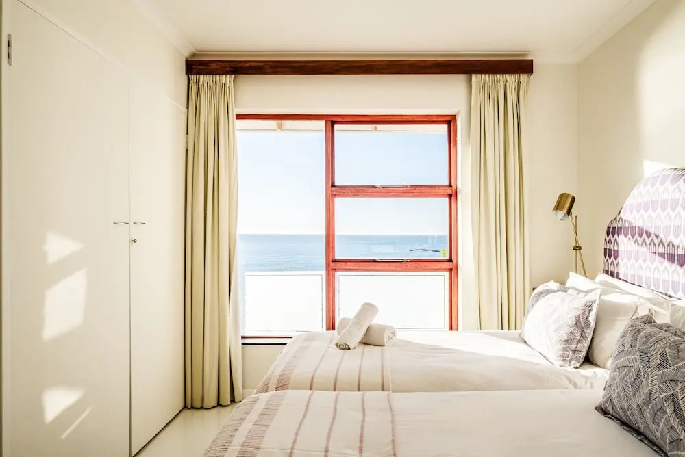 Luxurious Camps Bay Retreat w Sea Views Rock Residence, photo 2