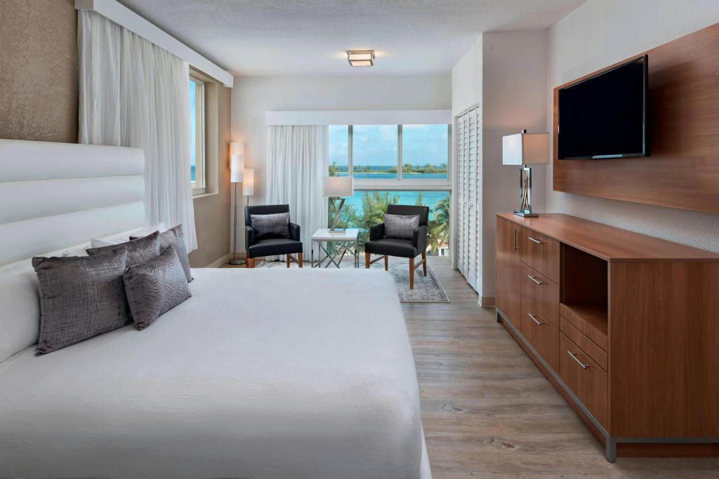 Courtyard by Marriott Nassau Downtown/Junkanoo Beach, photo 3