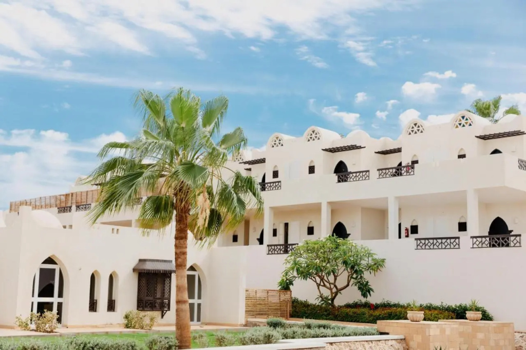 Reef Oasis Beach Resort