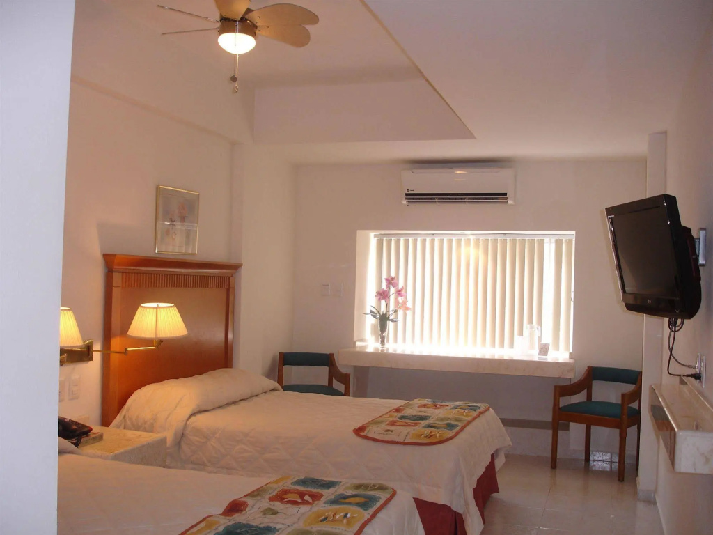Hotel & Suites Nader — photo 7