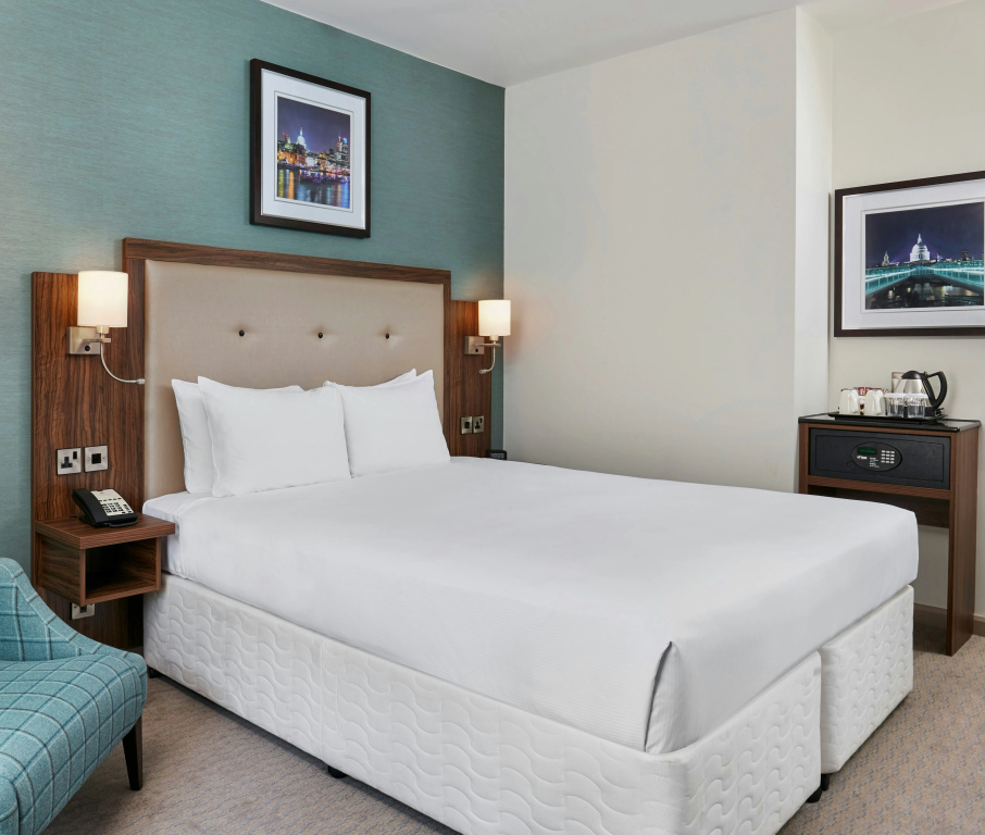 Doubletree by Hilton Angel Kings Cross — photo 3