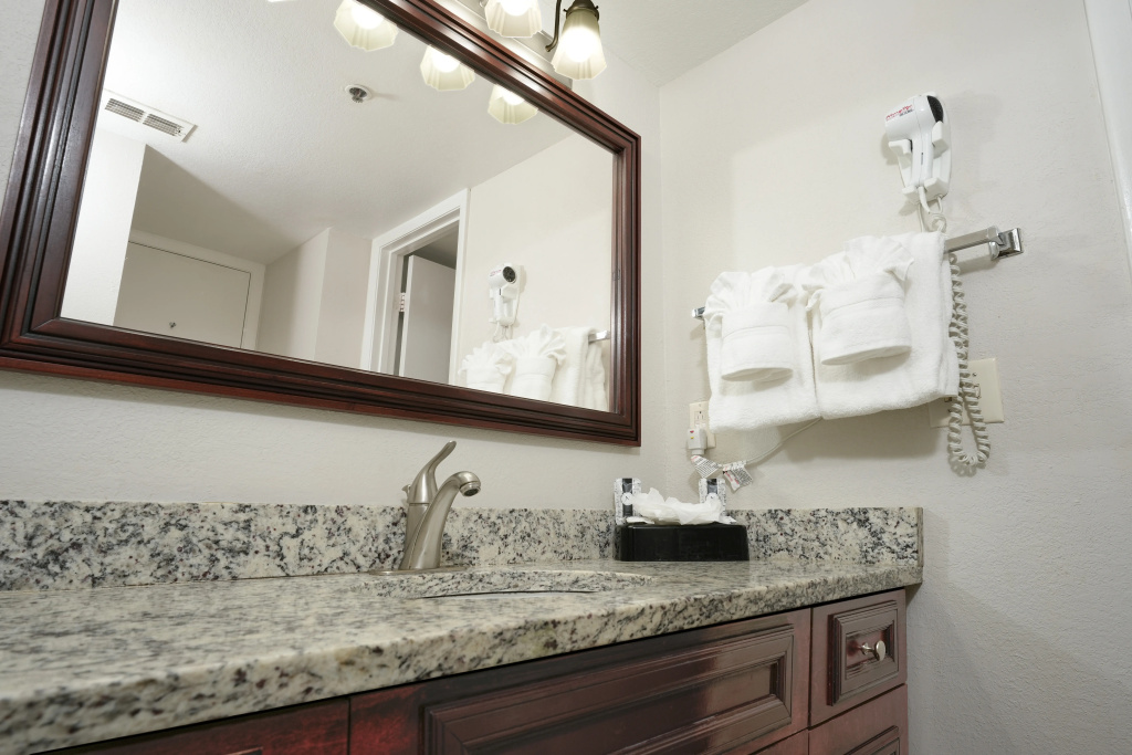 Parc Corniche Condominium Suite Hotel, photo 3