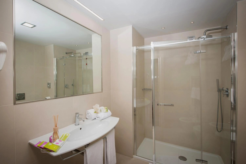 Comfort Suites Miami Airport North — photo 7