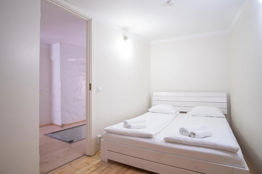 Dream Stay - Bright 2-Bedroom 2-Floor Old Town Apartment — photo 5