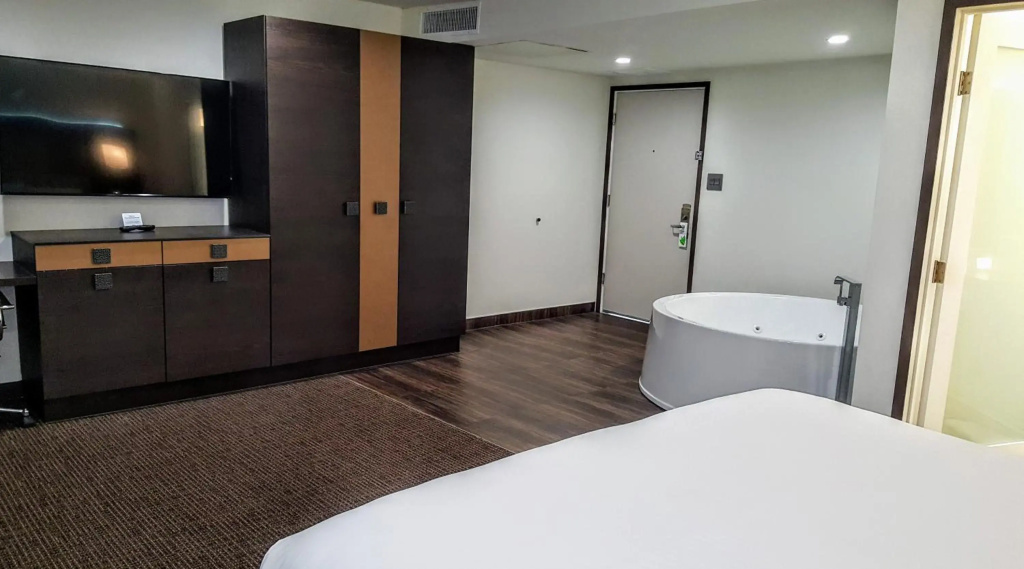 Hotel Xilo Glendale, photo 3