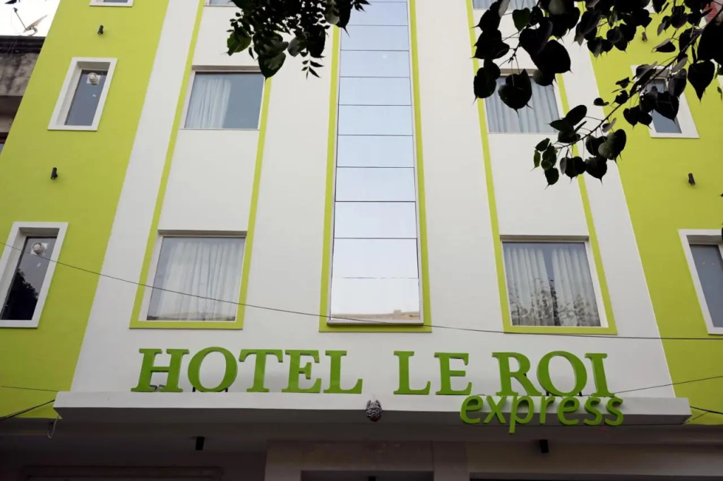 Hotel Le Roi Express @ Karol Bagh