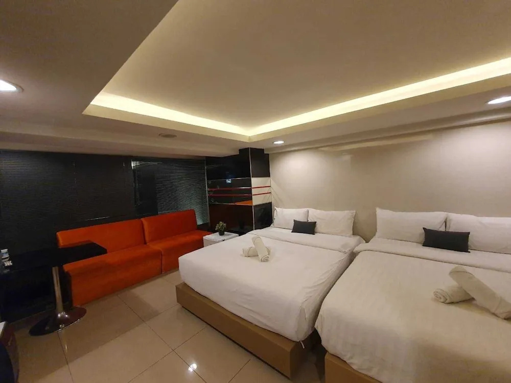 Deco Lux Hotel, photo 2