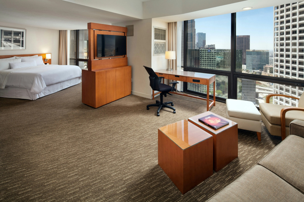 The Westin Bonaventure Hotel and Suites, Los Angeles, photo 5