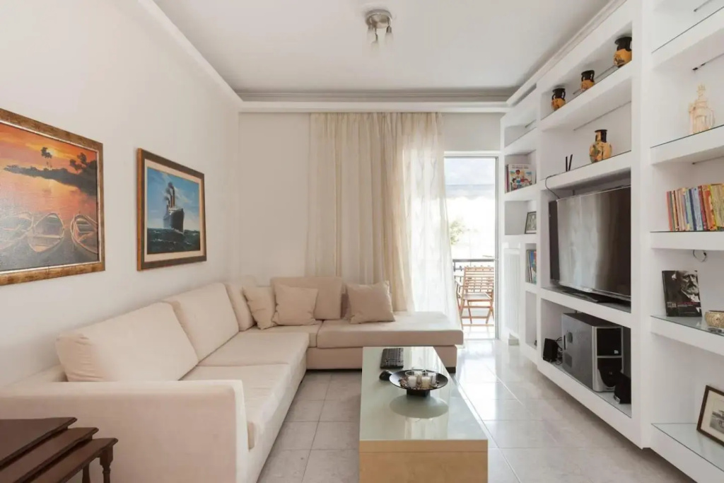 Elegant Athenian Apartment, photo 2