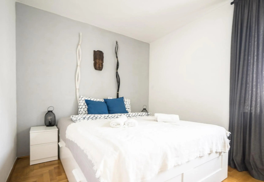 oompH Warsaw Central 3-bedroom Flat — photo 2
