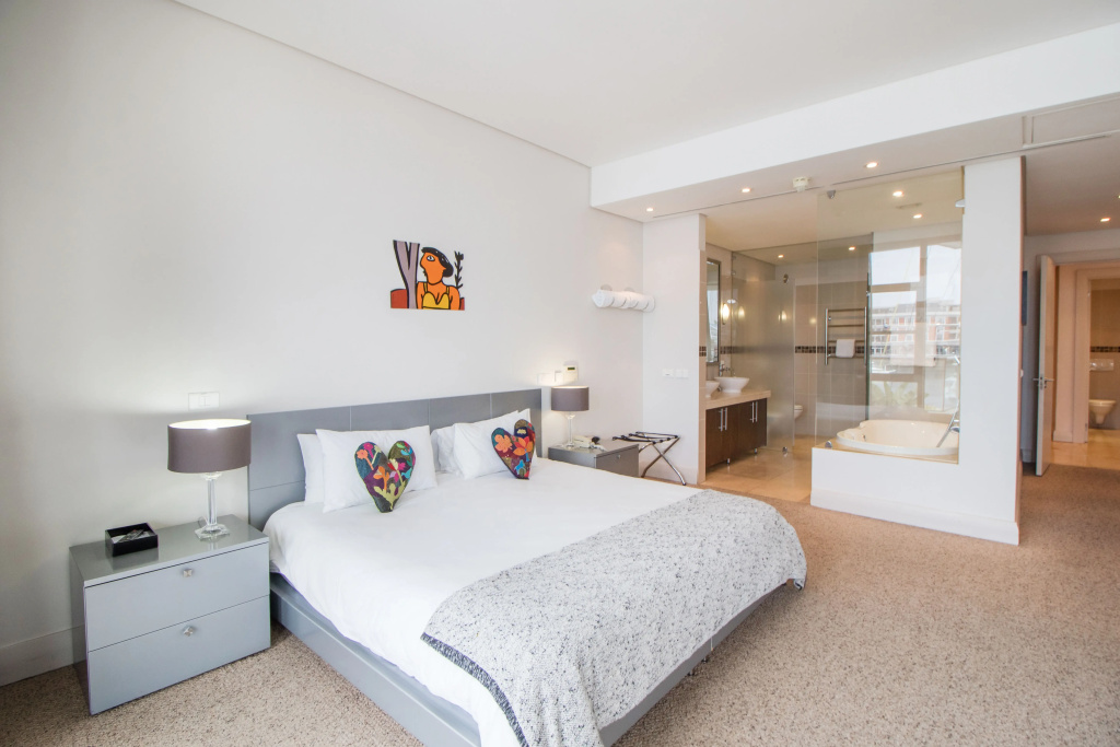 Waterfront Village Aparthotel, photo 4