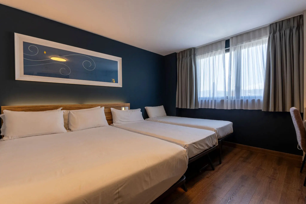 Travelodge Barcelona Poblenou — photo 8