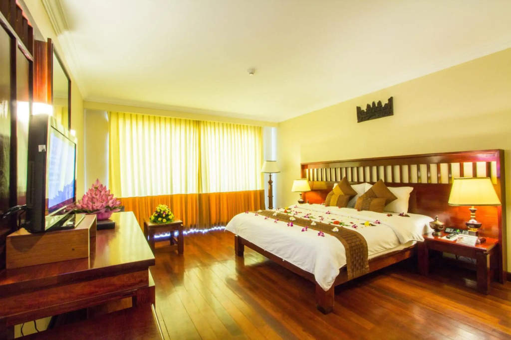 Royal Empire Hotel — photo 7