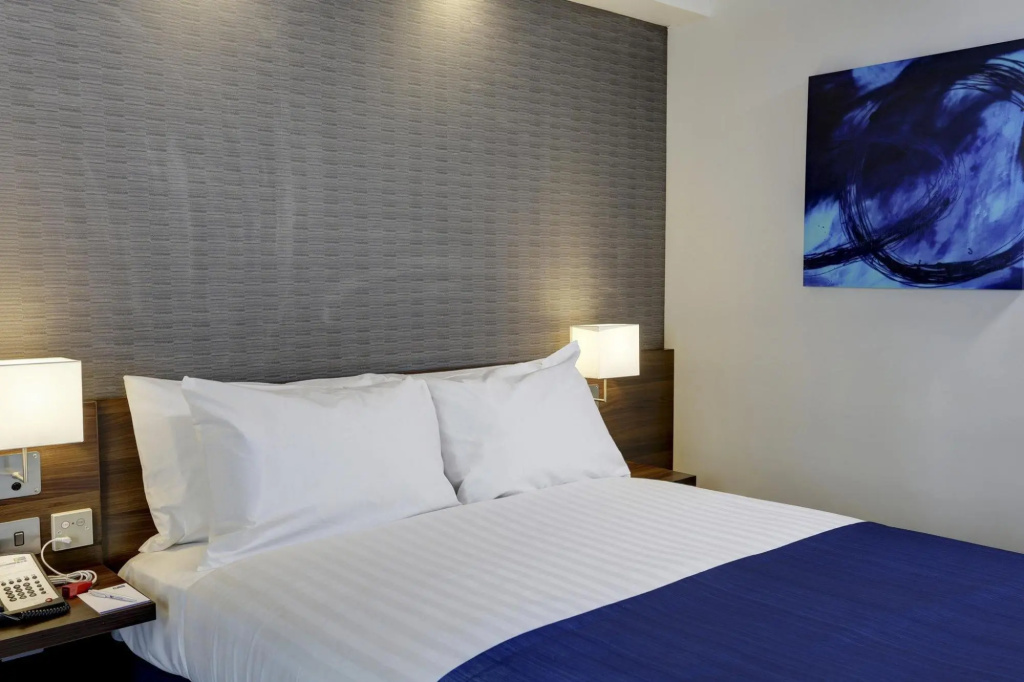 Holiday Inn Express London - ExCeL by IHG — photo 3