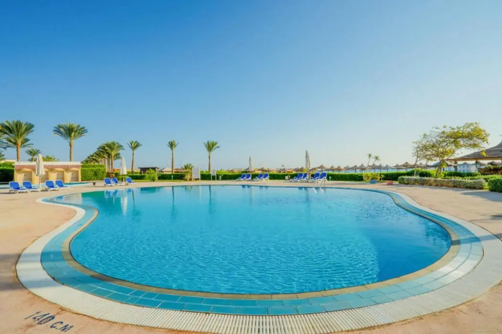 Ivy Cyrene Island Aqua Park Resort — photo 6