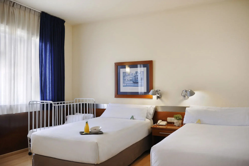 Tres Torres Atiram Hotel — photo 8