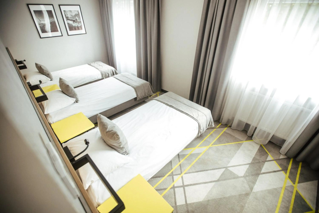 Air Hotel — photo 4