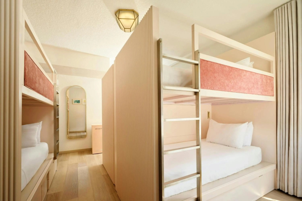 FOUND Hotels, Miami Beach, Series by Marriott, photo 3