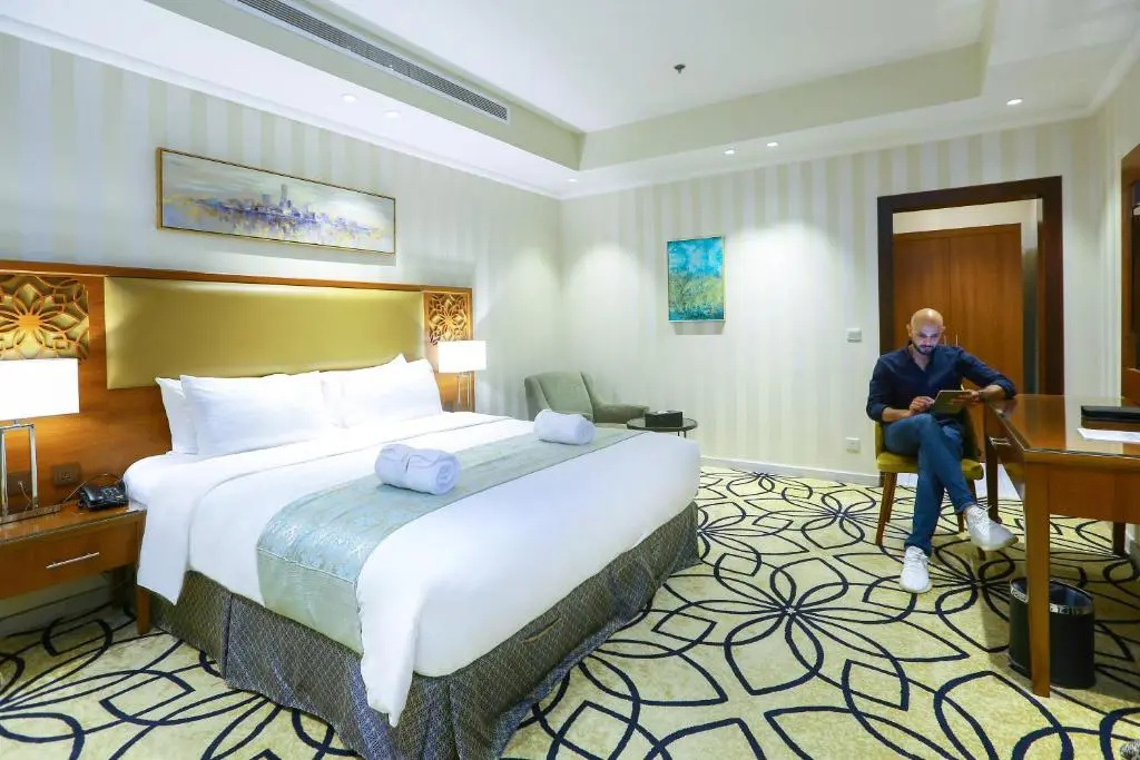Lotaz Hotel Suites - Al Salamah, photo 5