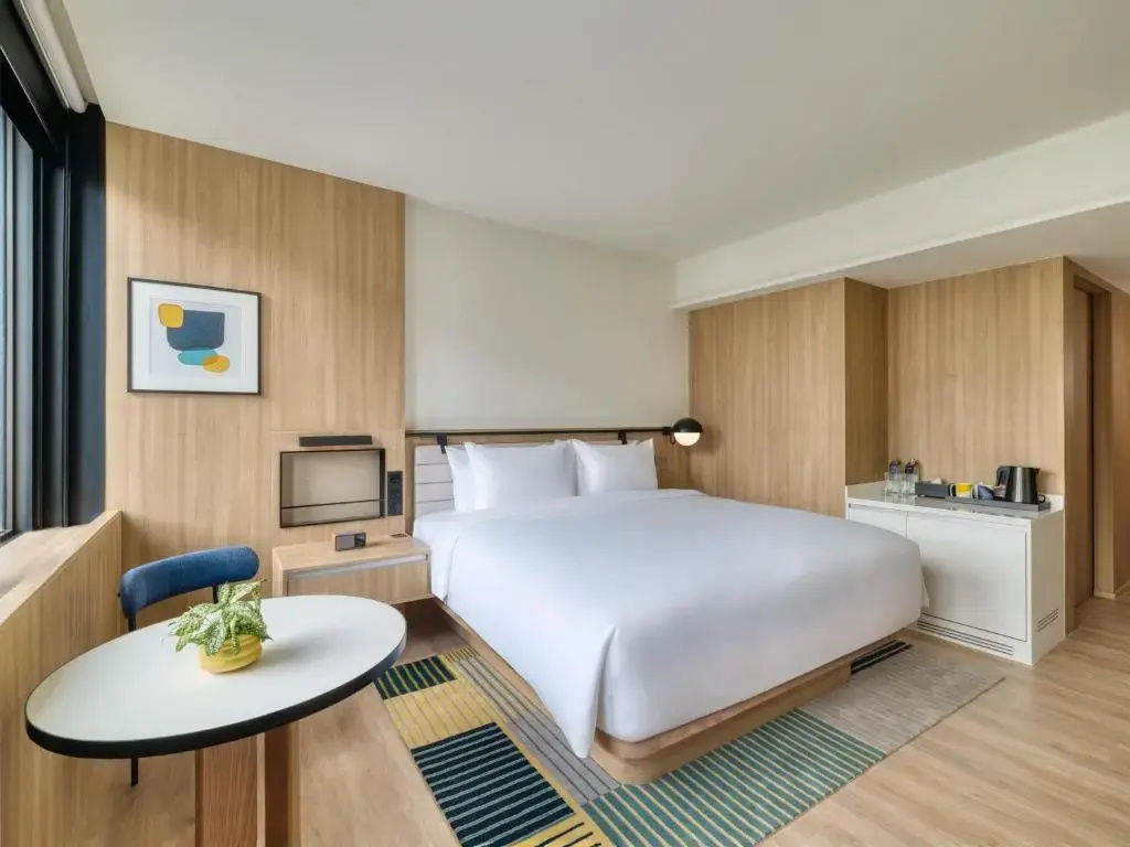 voco Bangkok Surawong by IHG — photo 8