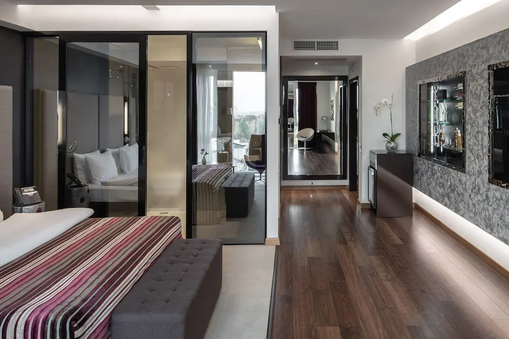 11 Mirrors Design Hotel — photo 6