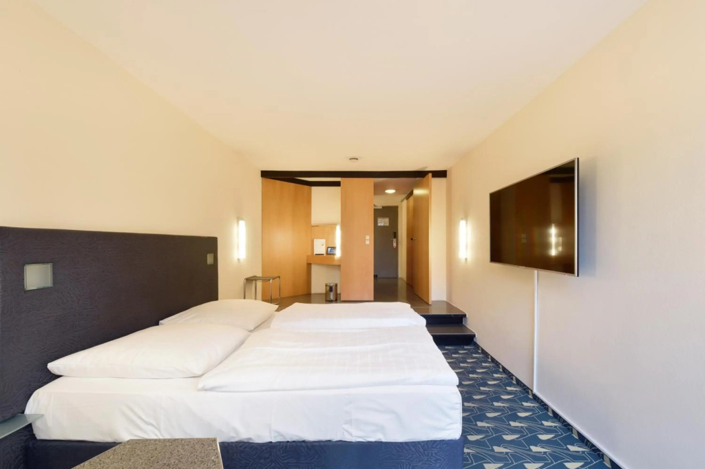 Melia Berlin — photo 8