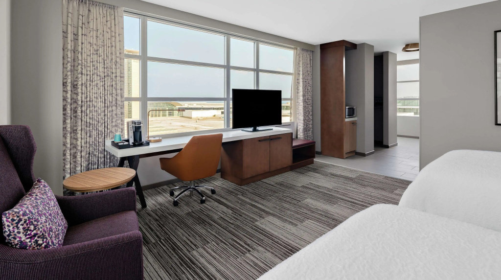 Hilton Garden Inn Chicago McCormick Place — photo 7
