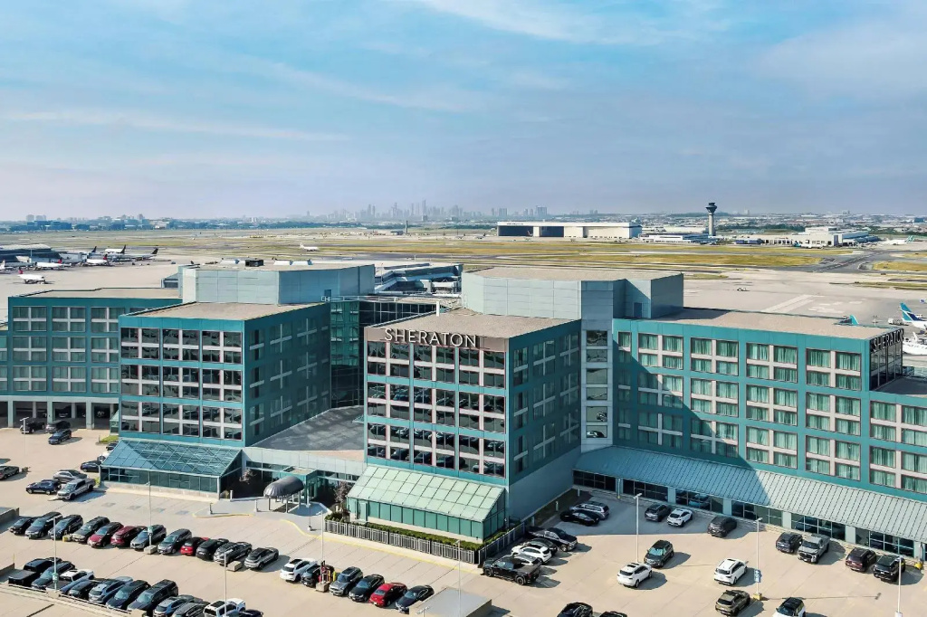 Sheraton Gateway Hotel In Toronto International Airport
