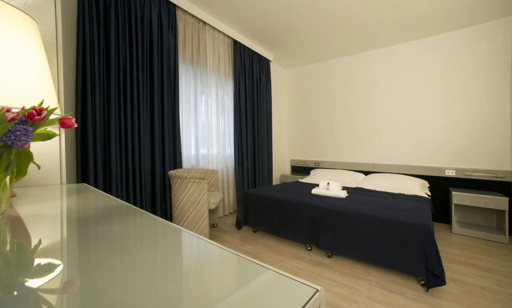 Club Hotel — photo 8