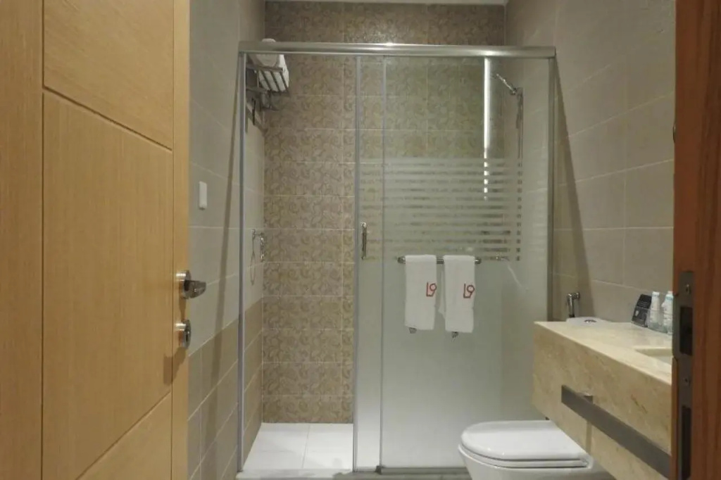 Level Nine Hotel — photo 8