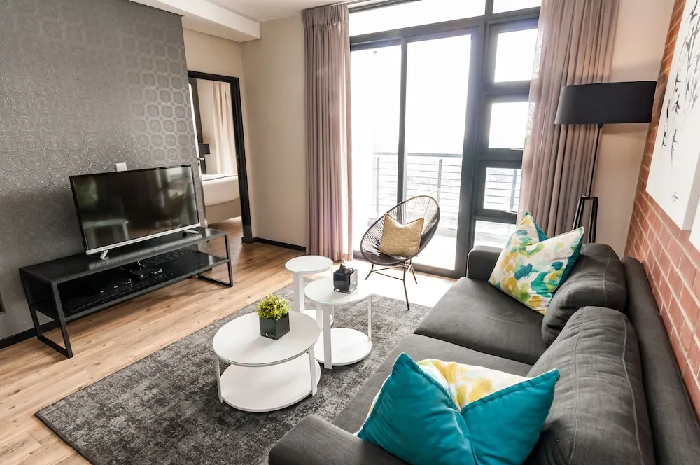 The Vantage Apartments, photo 2
