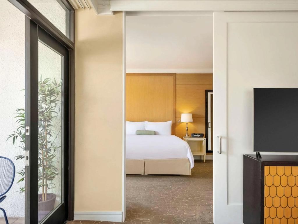 Sofitel Los Angeles at Beverly Hills, photo 3