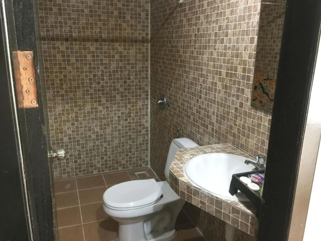 Central Night Hotel — photo 8